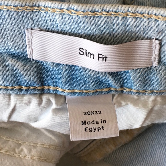 Calvin Klein slim fit Jeans. Like New - Picture 4 of 4
